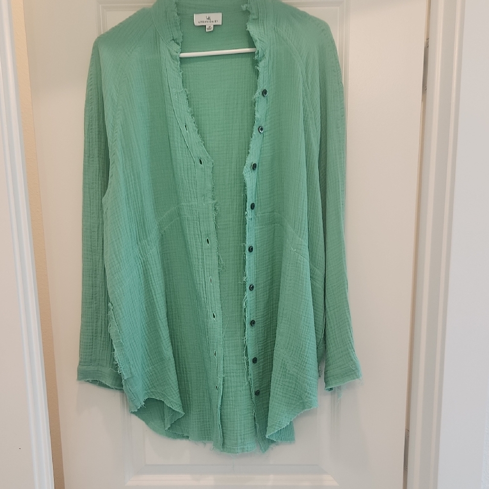 Urban Daizy Button-Down Shirt